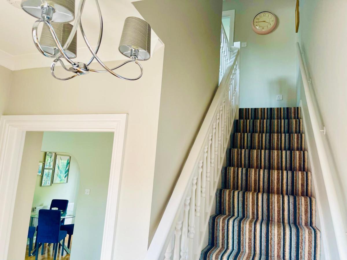 Villa Tanglewood House Abergavenny With Private Parking Extérieur photo