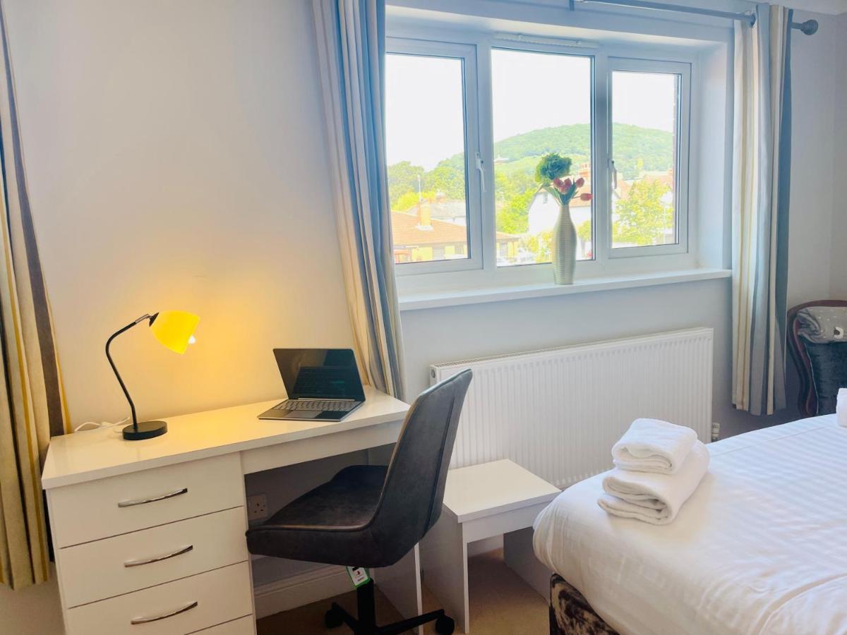 Villa Tanglewood House Abergavenny With Private Parking Extérieur photo