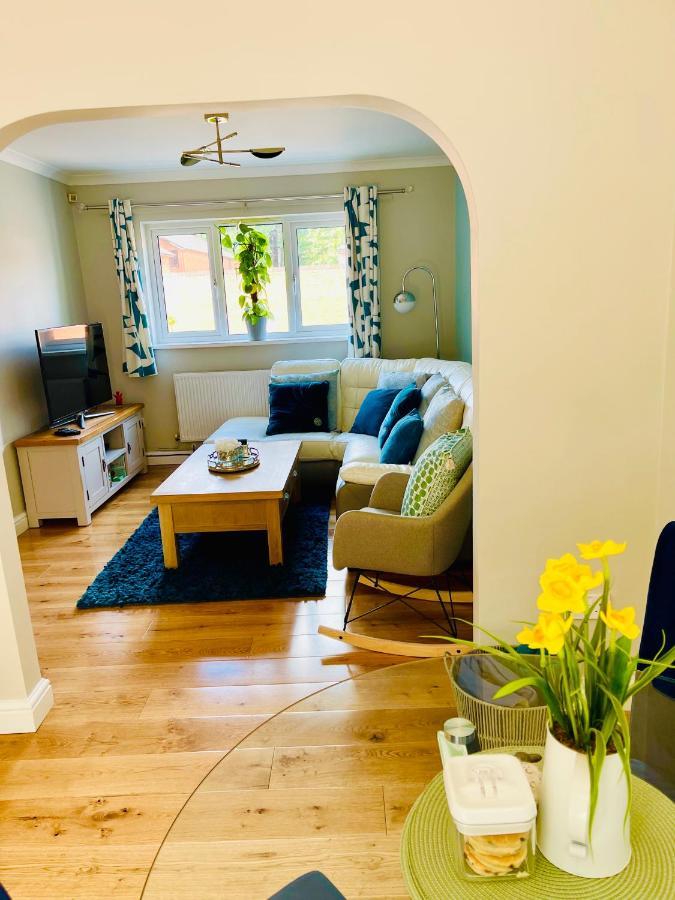 Villa Tanglewood House Abergavenny With Private Parking Extérieur photo
