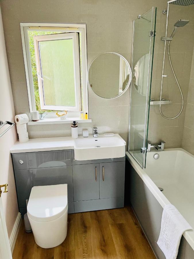 Villa Tanglewood House Abergavenny With Private Parking Extérieur photo