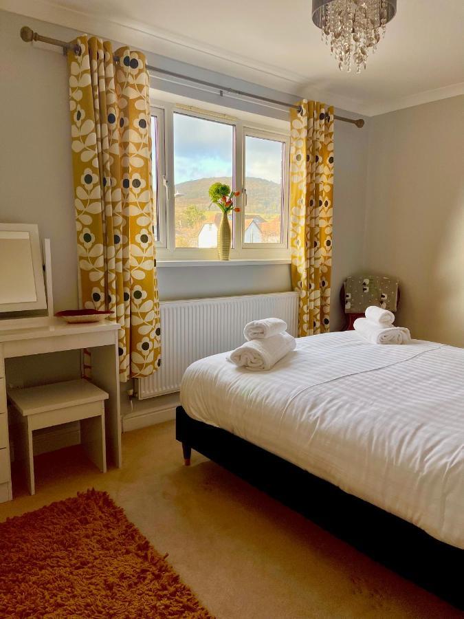 Villa Tanglewood House Abergavenny With Private Parking Extérieur photo